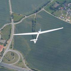 Flugwegposition um 13:01:44: Aufgenommen in der Nähe von Görlitz, Deutschland in 1628 Meter
